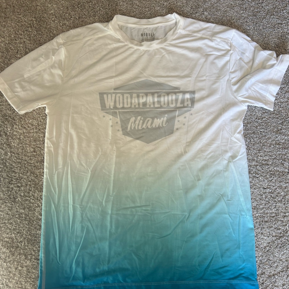 NOBULL Wodapalooza shirt - Dip Dye Blue - Large
